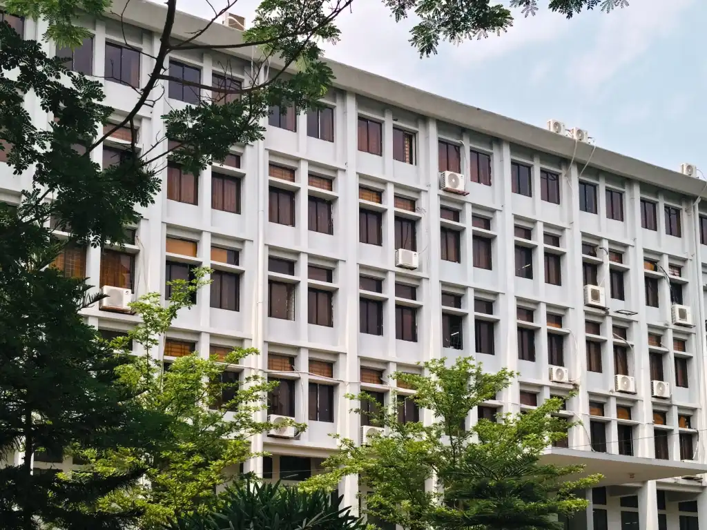 湖北围城新材料解读建筑防水材料最新国家标准及行业政策动向